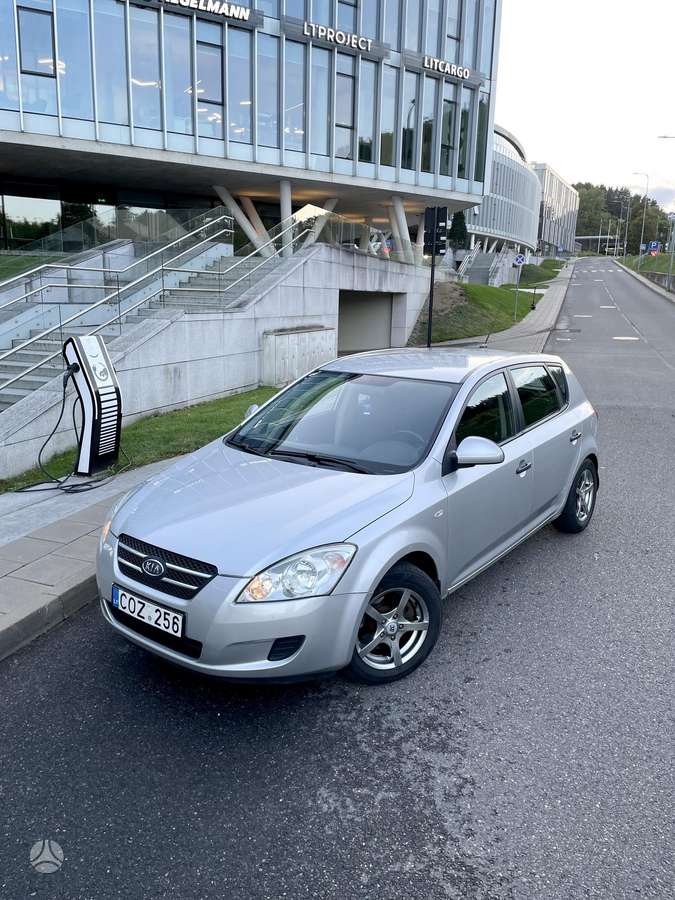 Kia Ceed, 1.6 l., hatchback