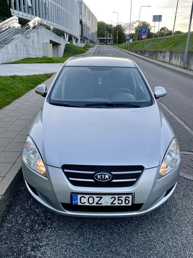 Kia Ceed, 1.6 l., Хэтчбек