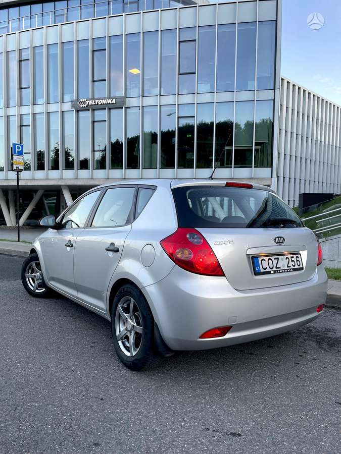 Kia Ceed, 1.6 l., Хэтчбек