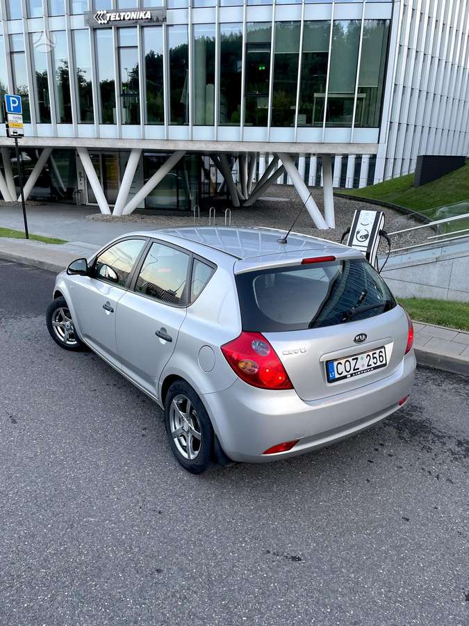 Kia Ceed, 1.6 l., Хэтчбек