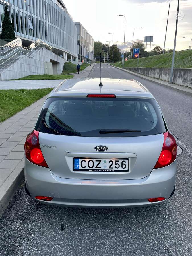 Kia Ceed, 1.6 l., hatchback