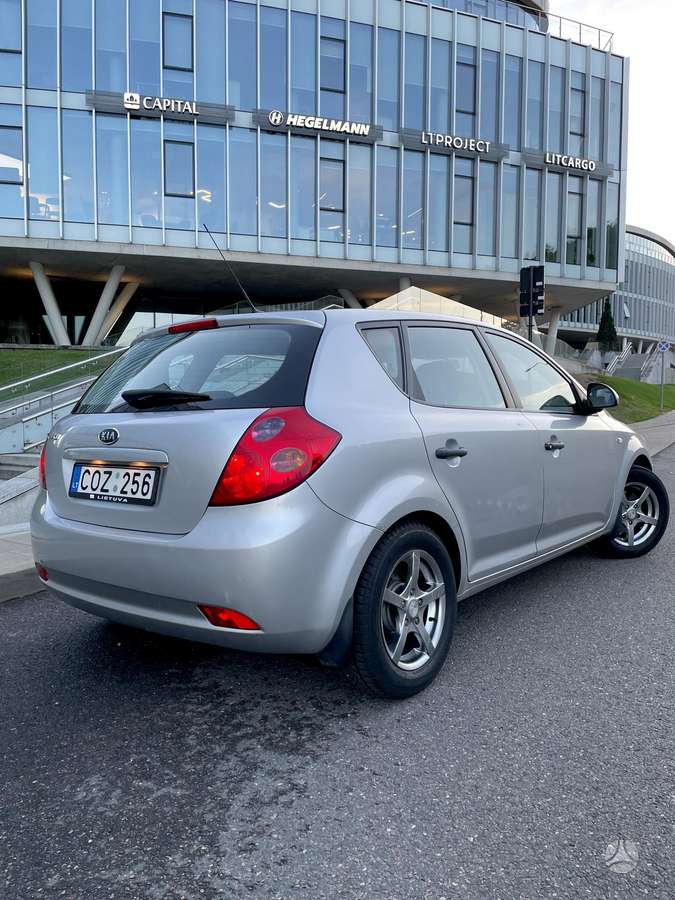 Kia Ceed, 1.6 l., Хэтчбек