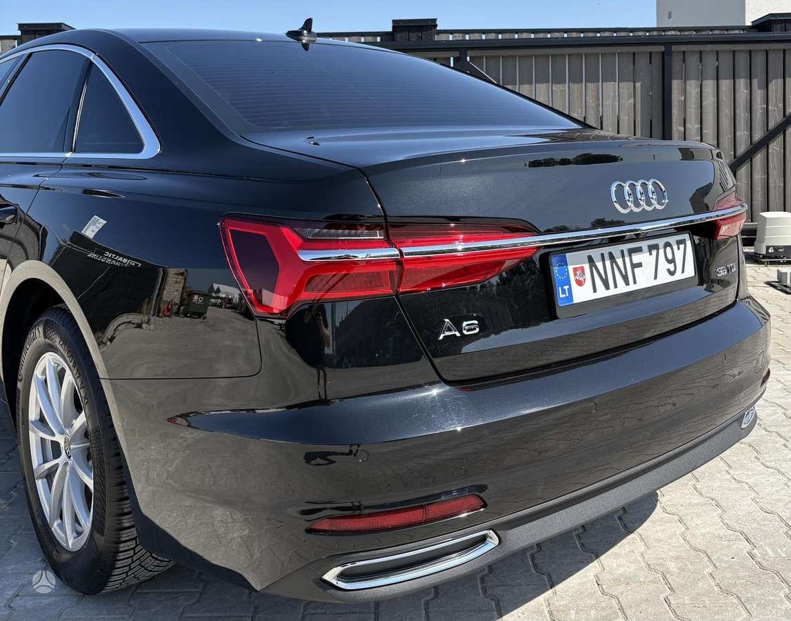 Audi A6, 2.0 l., Седан