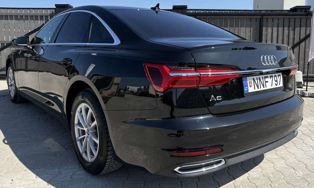 Audi A6, 2.0 l., Седан