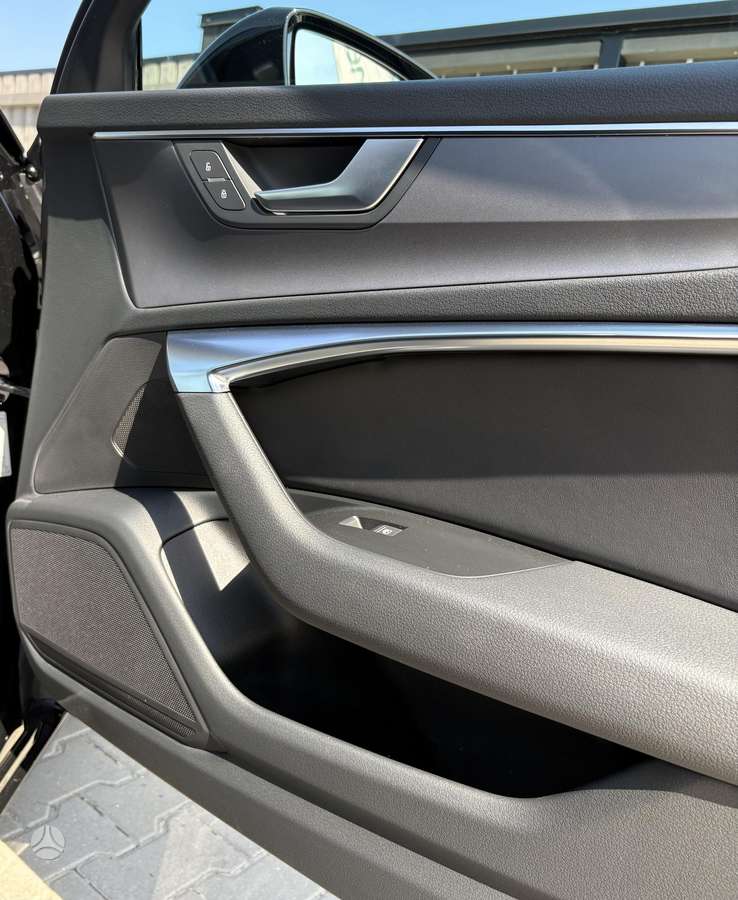 Audi A6, 2.0 l., Седан