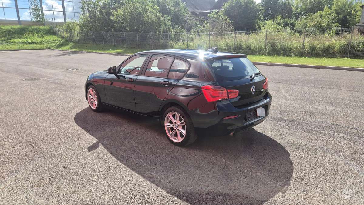 BMW 118, 1.5 l., Хэтчбек