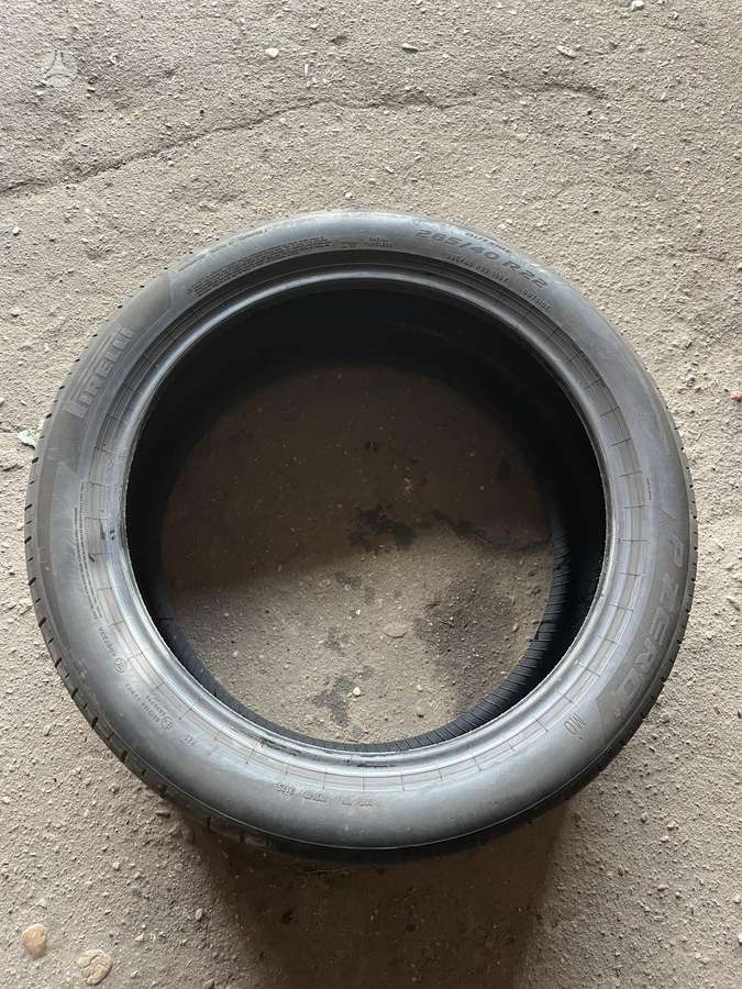 Pirelli PZero pz5 mo, summer 285/40 R22