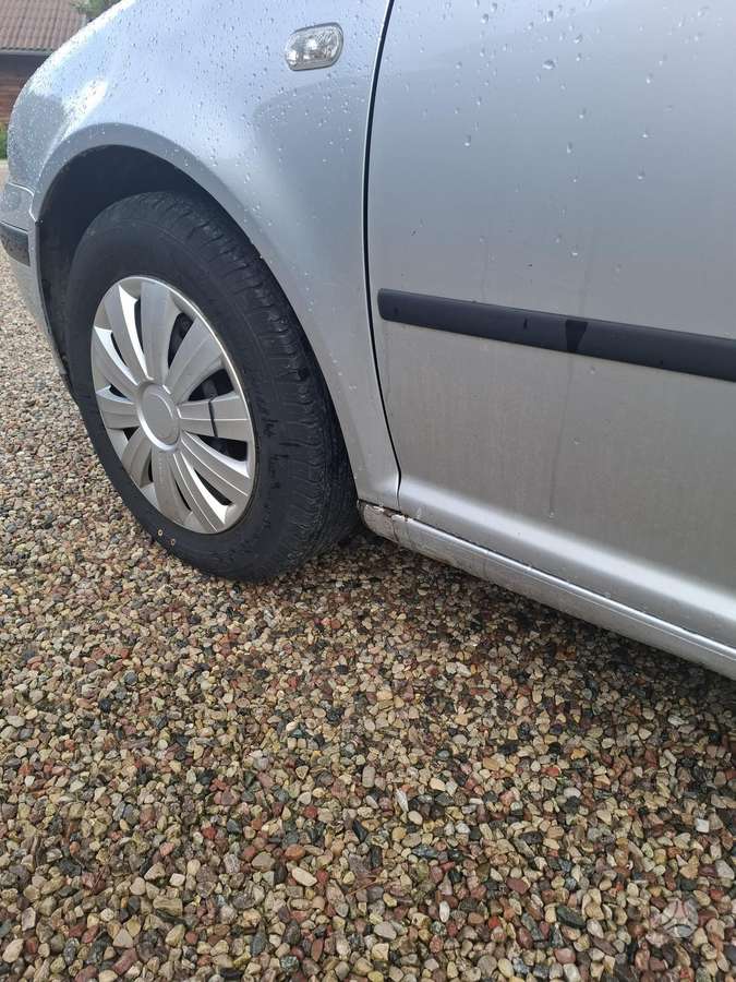 Volkswagen Golf - 9