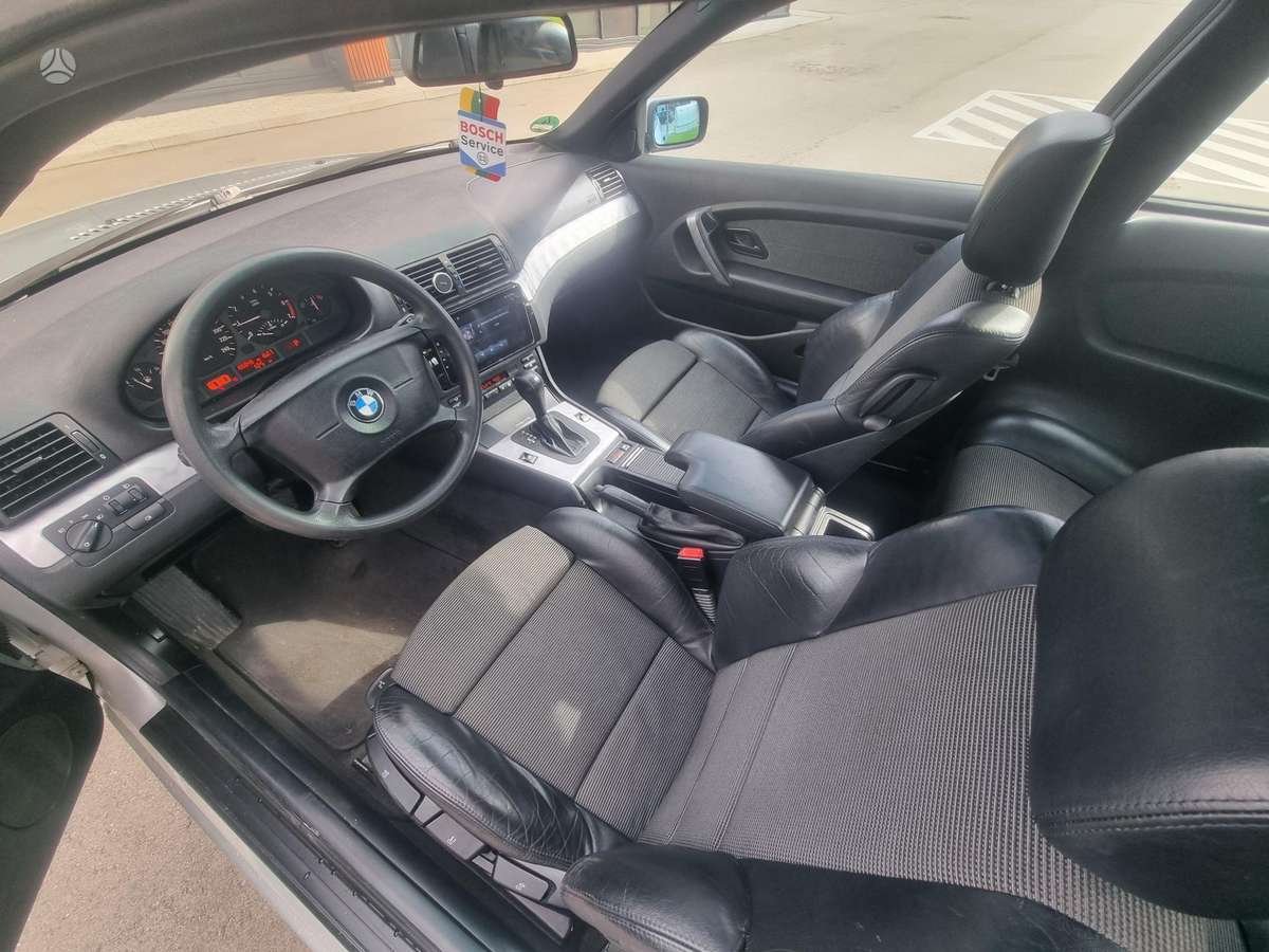 BMW 316, 1.8 l., hatchback