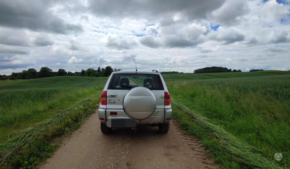 Toyota RAV4 - 5