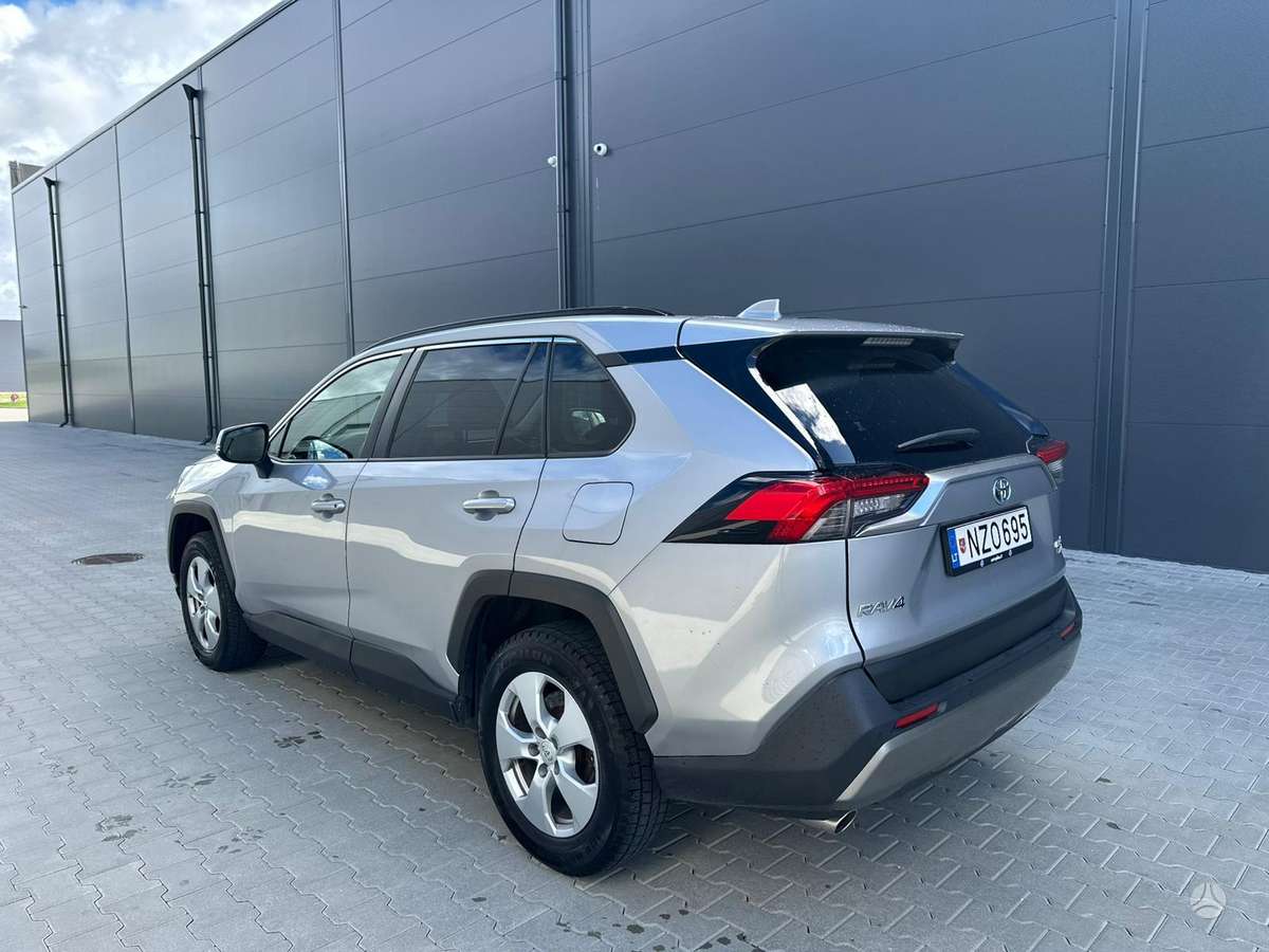 Toyota RAV4 - 11