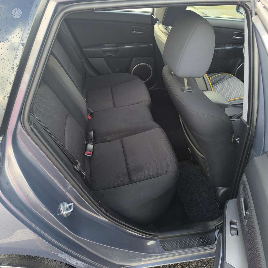 Mazda 3, 1.6 l., Хэтчбек