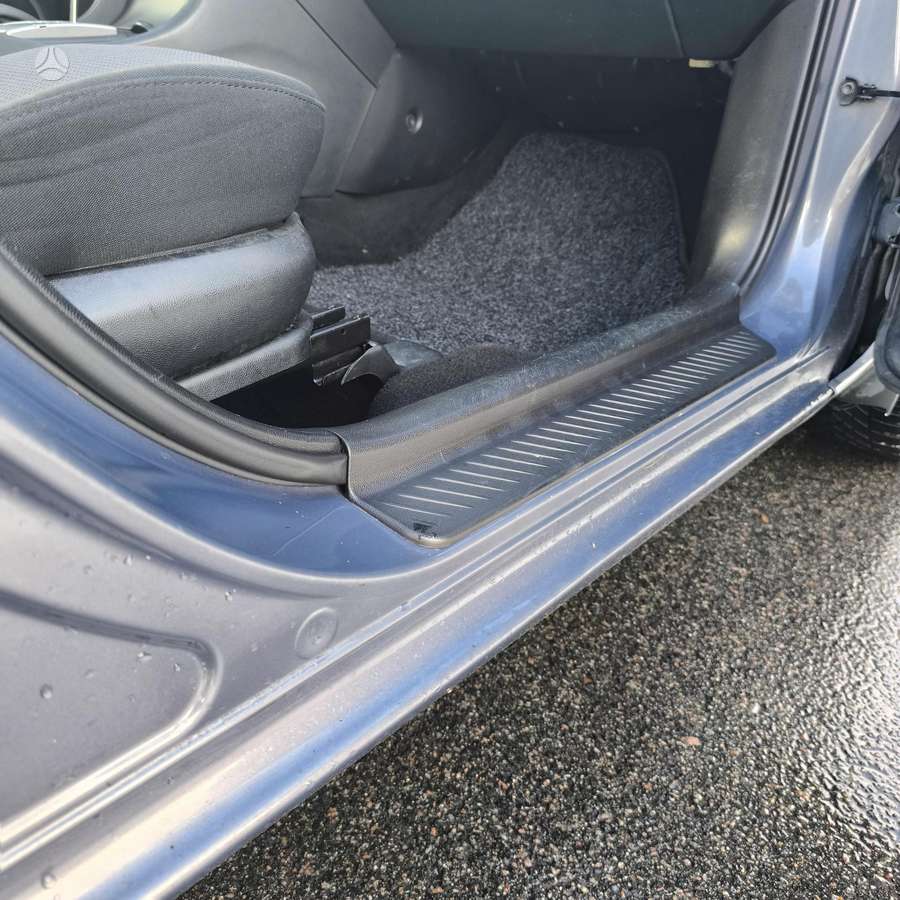 Mazda 3, 1.6 l., Хэтчбек