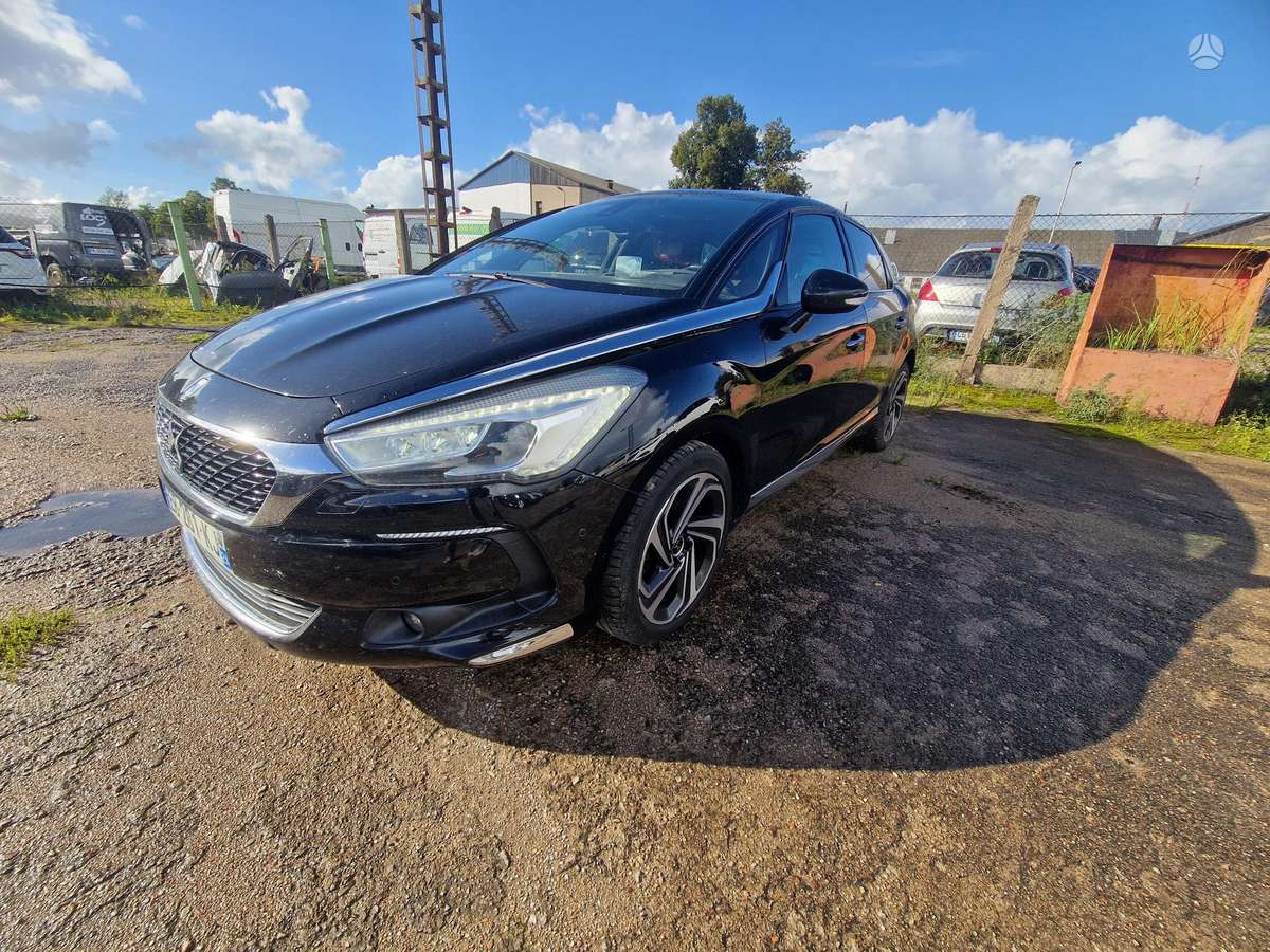 Citroen DS5, 2.0 l., Хэтчбек