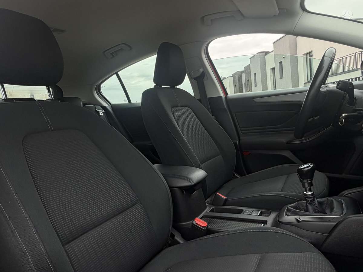 Ford Focus, 1.0 l., hatchback