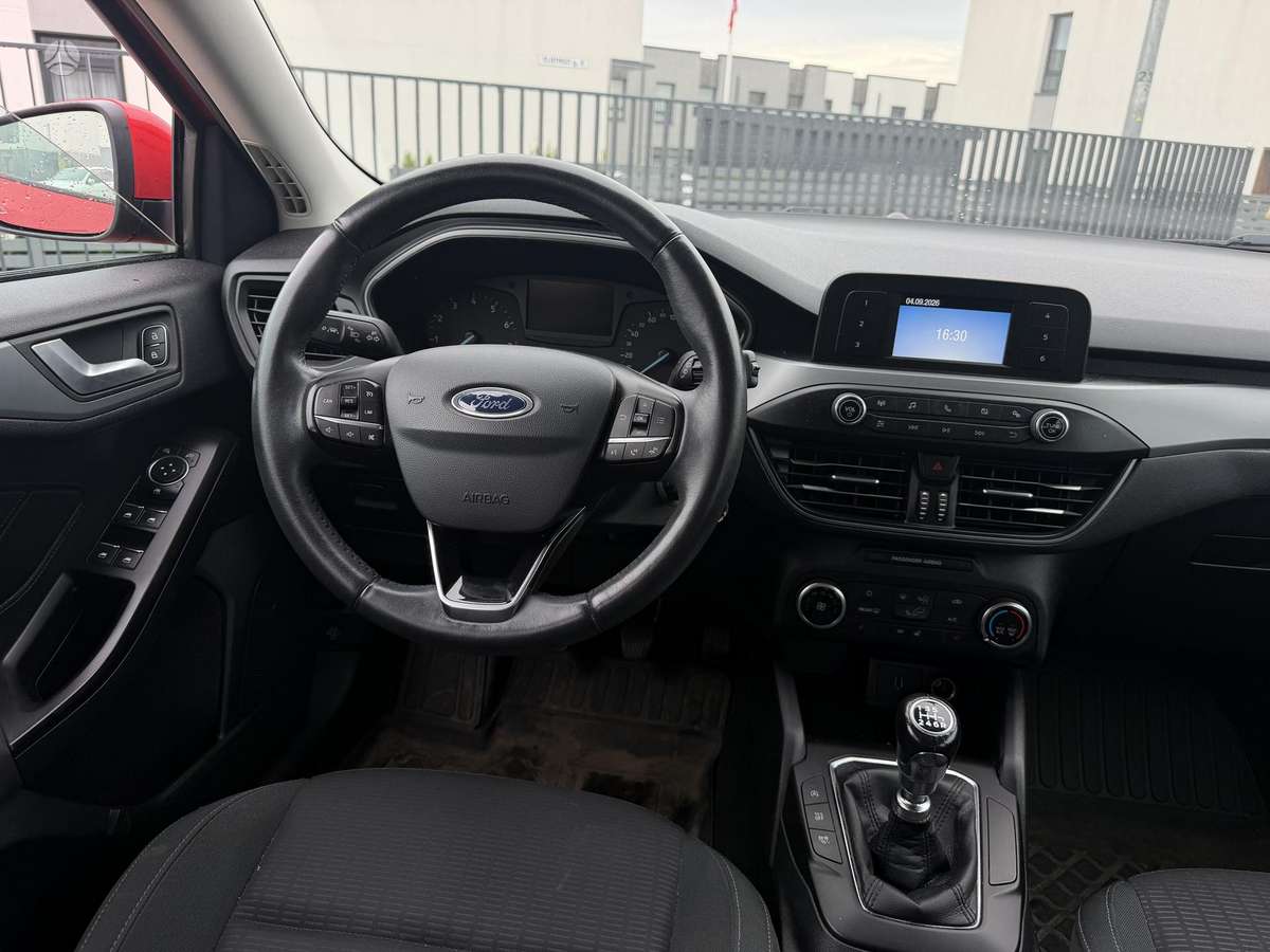 Ford Focus, 1.0 l., hatchback