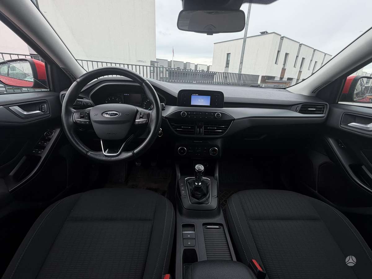 Ford Focus, 1.0 l., hatchback