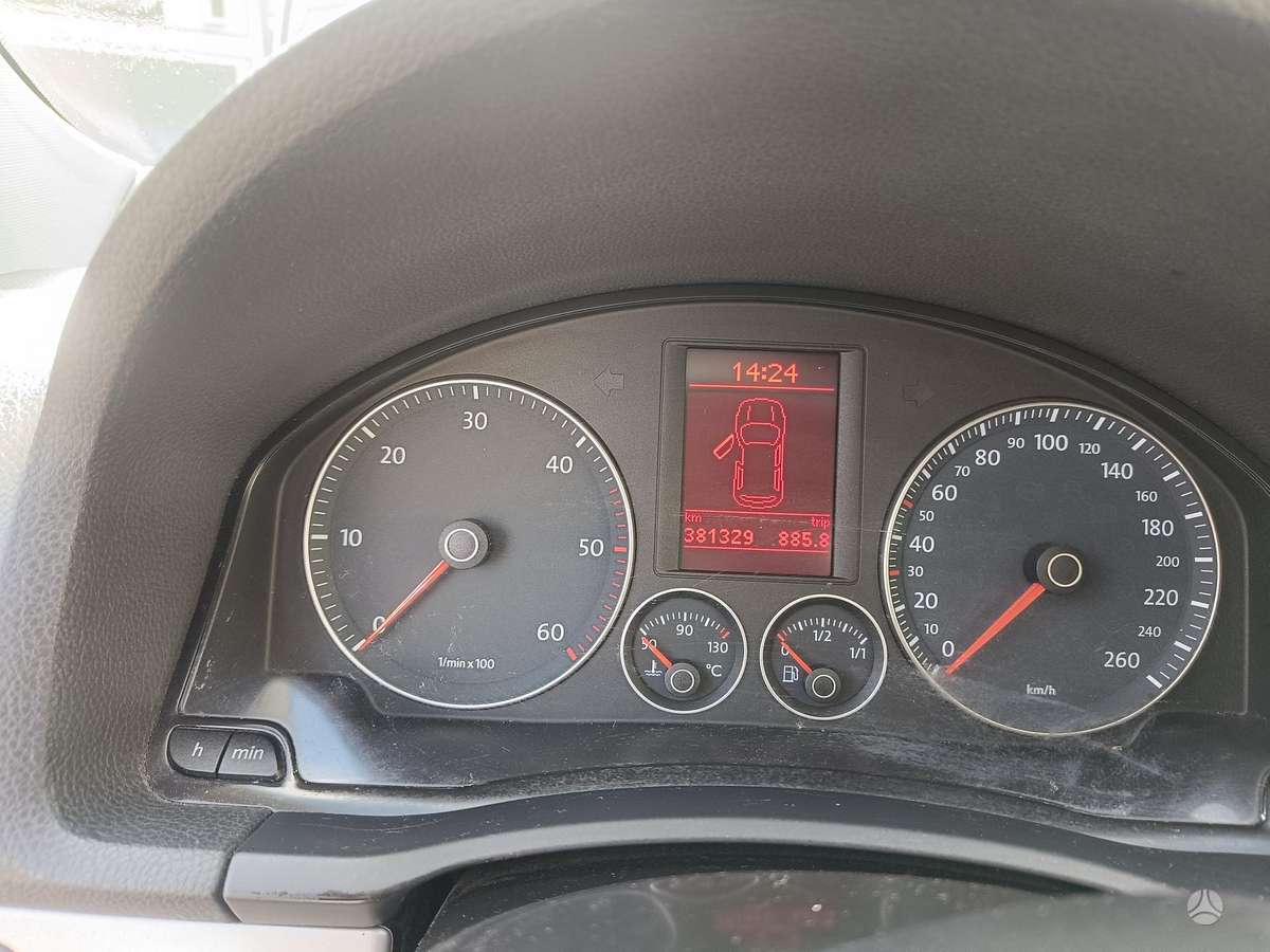 Volkswagen Golf - 4