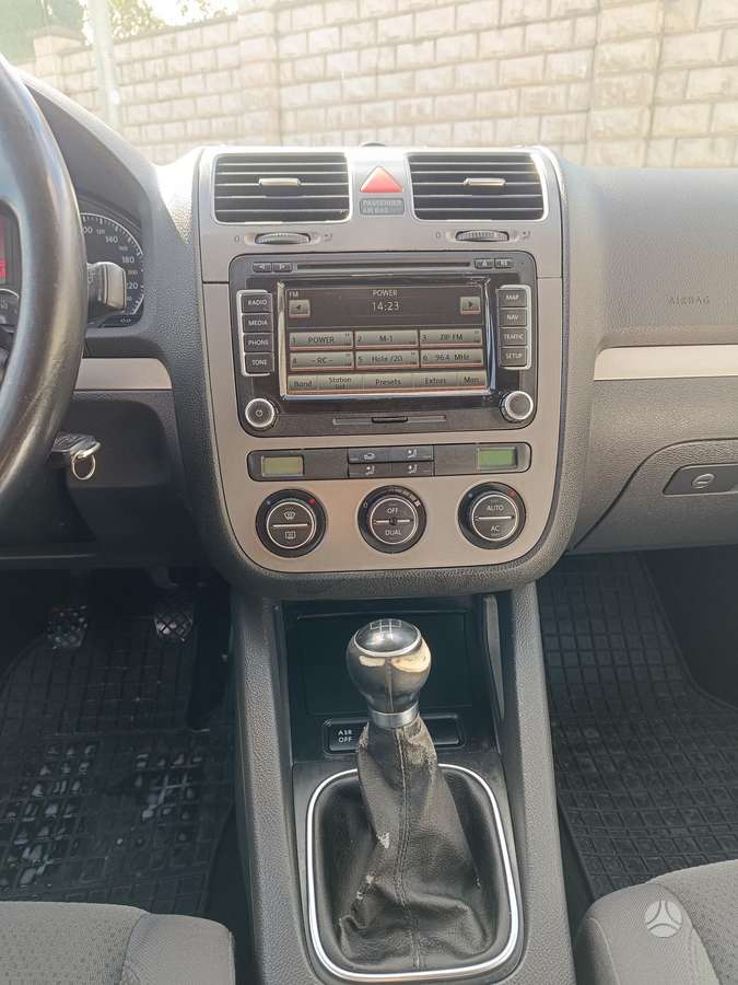 Volkswagen Golf - 7