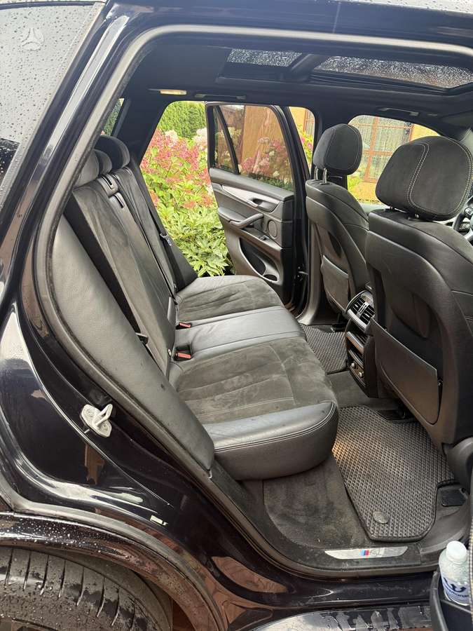 BMW X5, 0.3 l., Внедорожник / Кроссовер