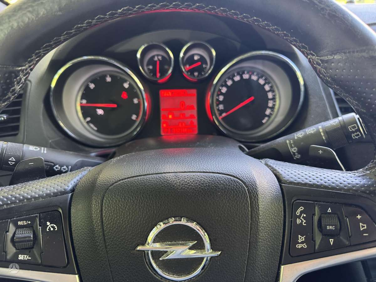 Opel Insignia, 2.0 l., wagon
