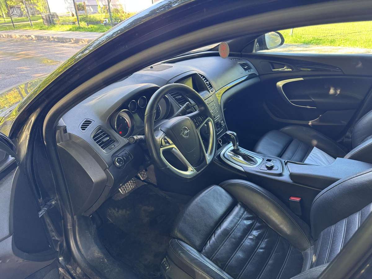 Opel Insignia, 2.0 l., wagon