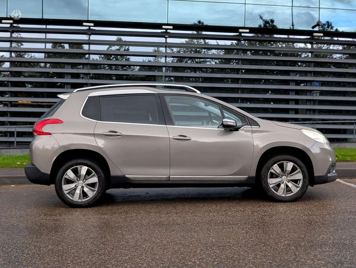 Peugeot 2008 - 5