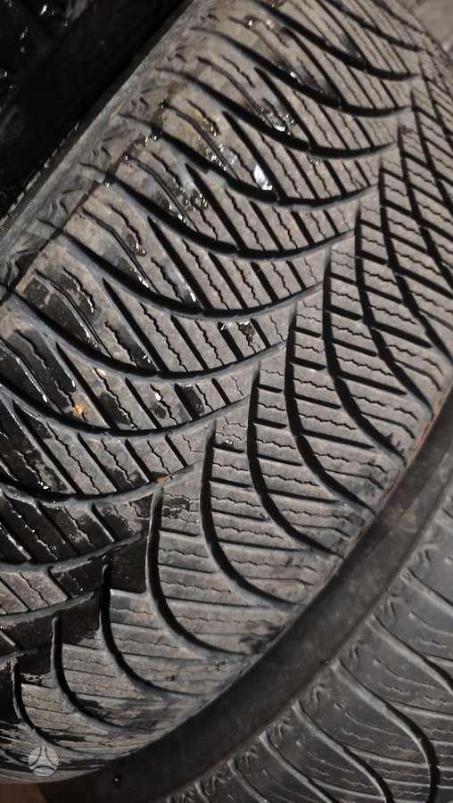 Westlake, universalios 235/60 R18