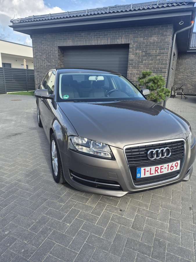 Audi A3, 1.6 l., Хэтчбек