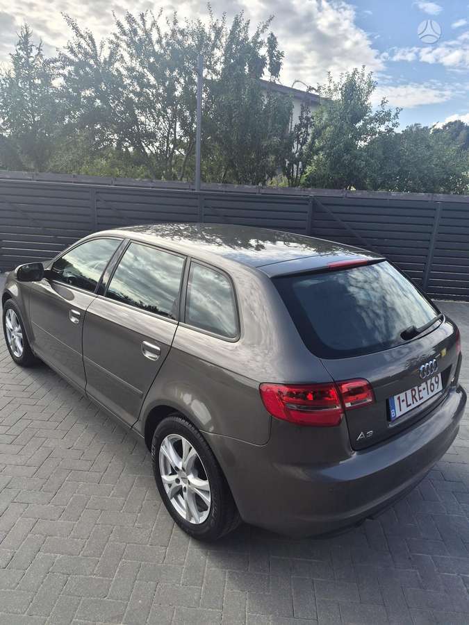 Audi A3, 1.6 l., Хэтчбек