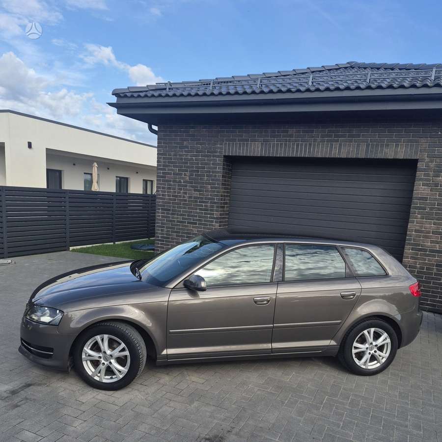Audi A3, 1.6 l., Хэтчбек