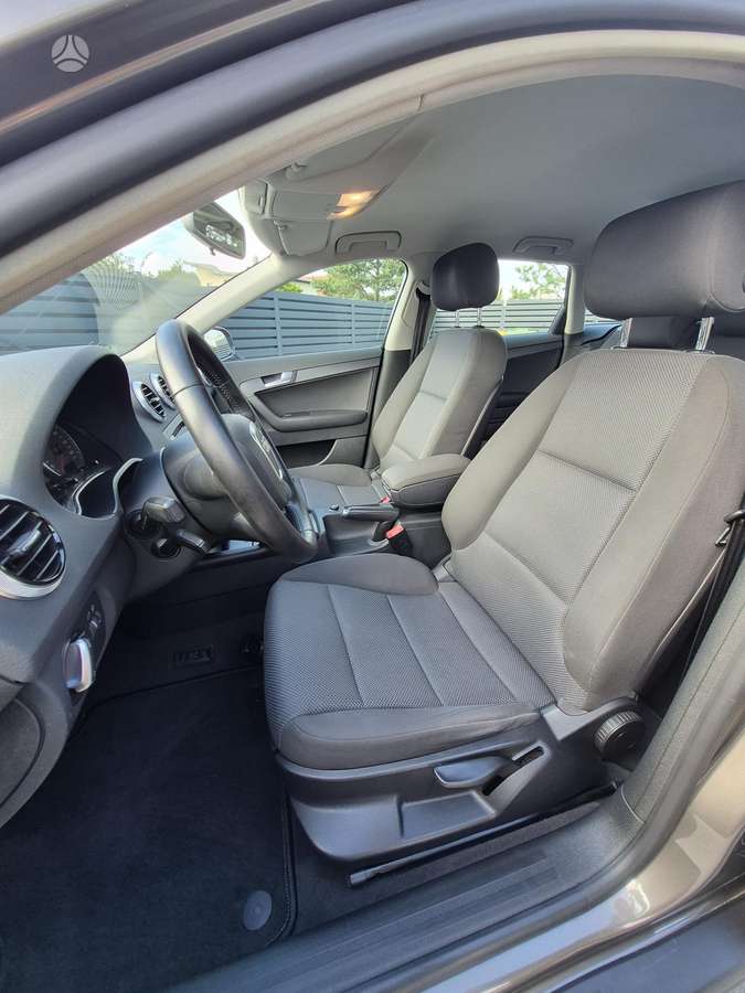 Audi A3, 1.6 l., Хэтчбек
