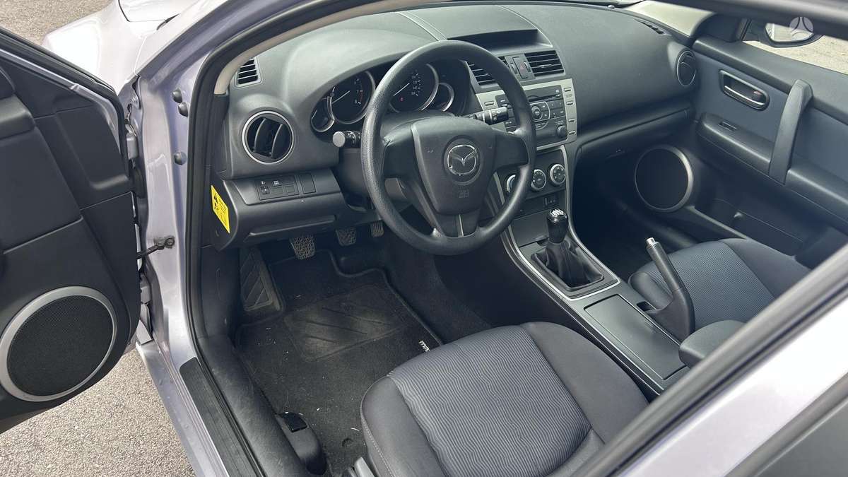 Mazda 6, 1.8 l., Хэтчбек