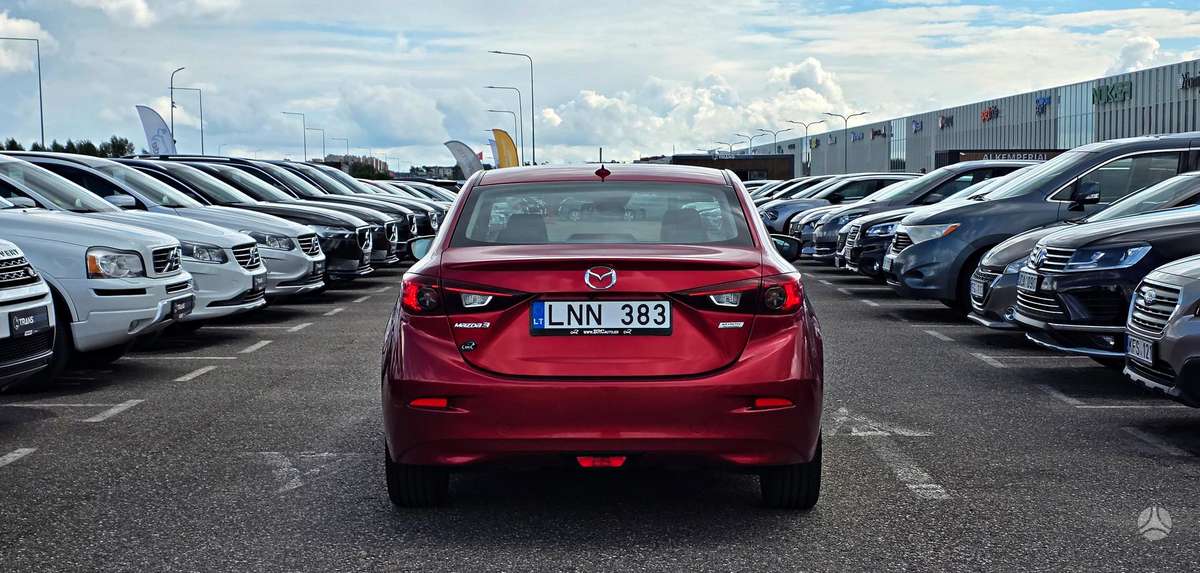 Mazda 3, 2.0 l., Седан