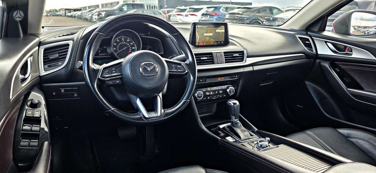 Mazda 3, 2.0 l., Седан