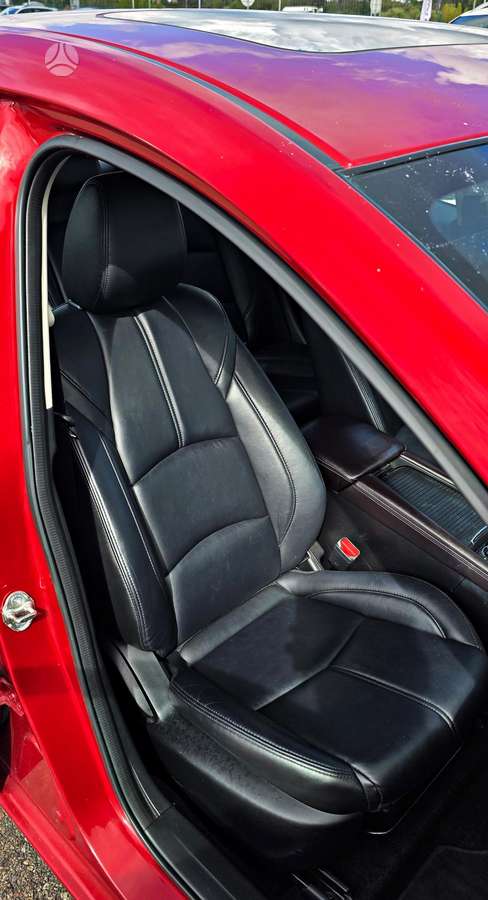 Mazda 3, 2.0 l., Седан