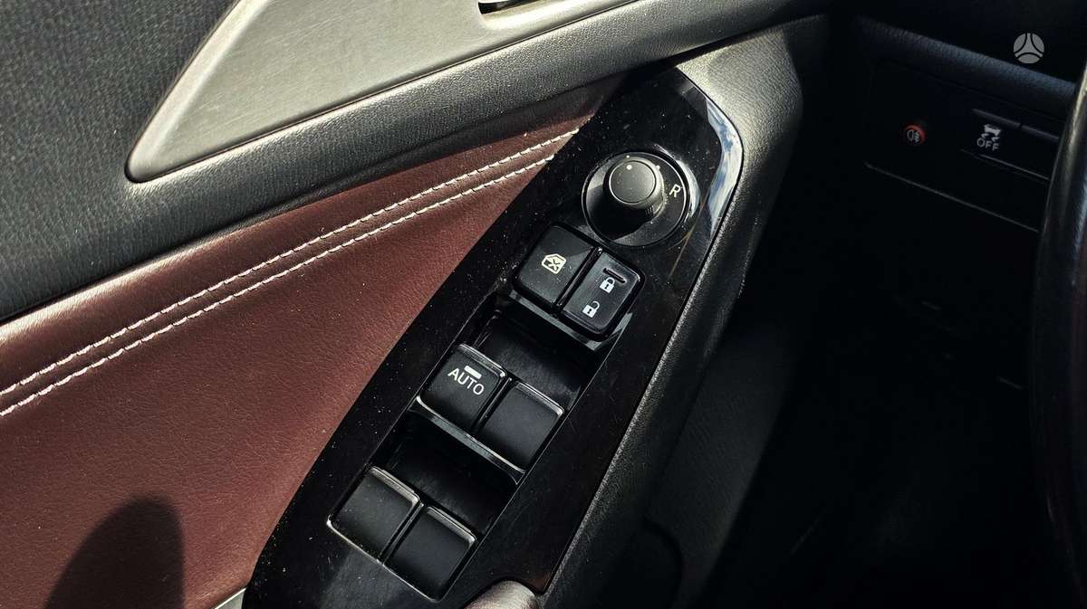 Mazda 3, 2.0 l., Седан
