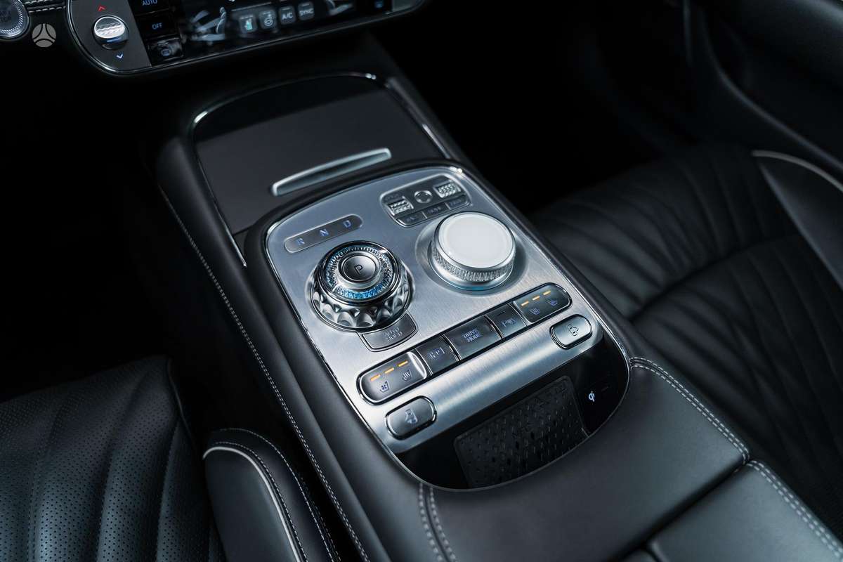 Genesis G90, 3.0 l., Лимузин
