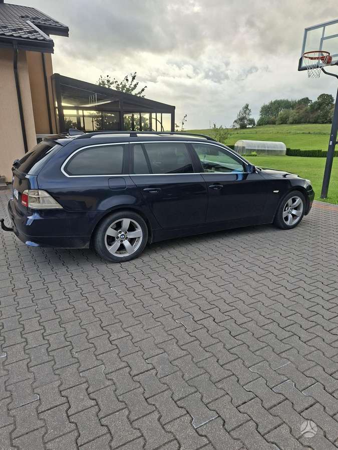 BMW 520, 2.0 l., wagon
