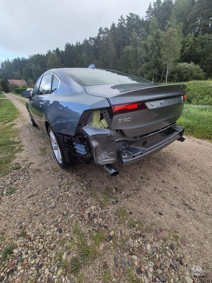 Volvo S90 - 7