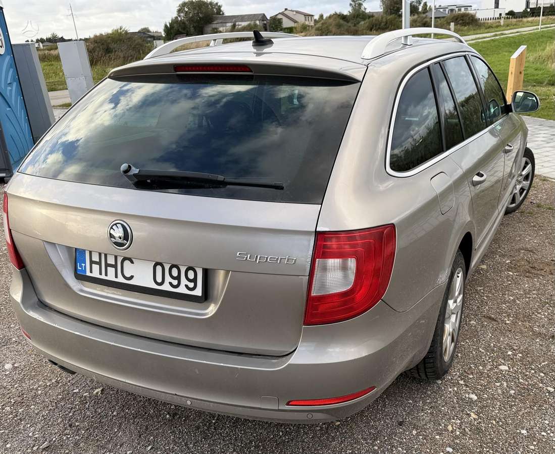 Skoda Superb, 2.0 l., universalas