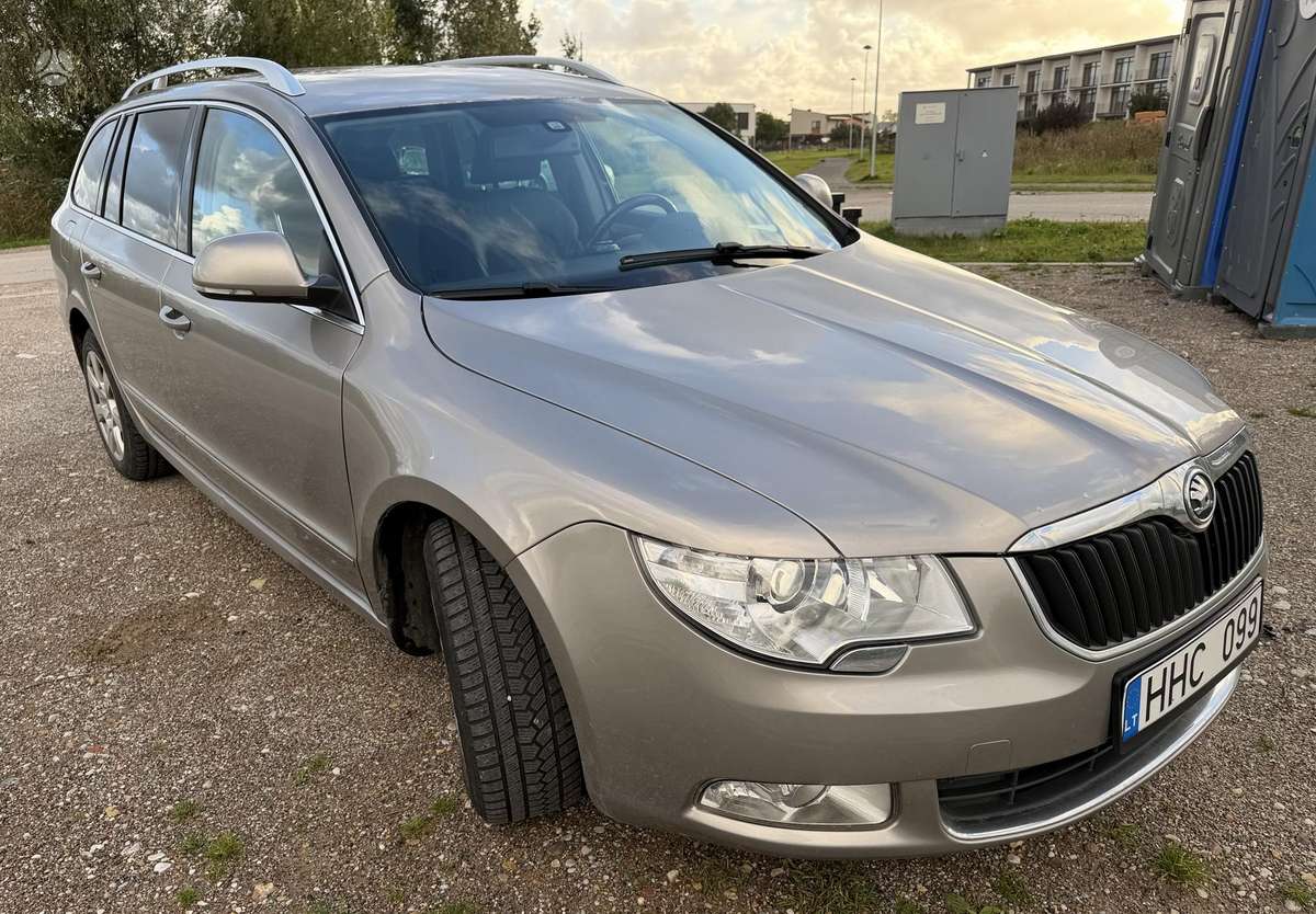 Skoda Superb, 2.0 l., universalas