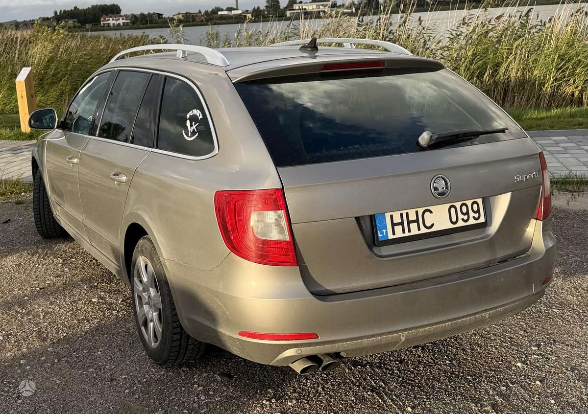 Skoda Superb, 2.0 l., universalas