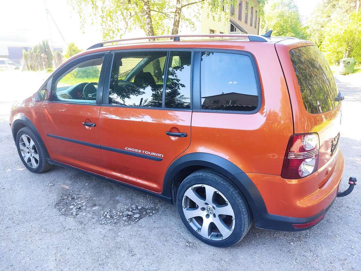 Volkswagen Cross Touran - 2