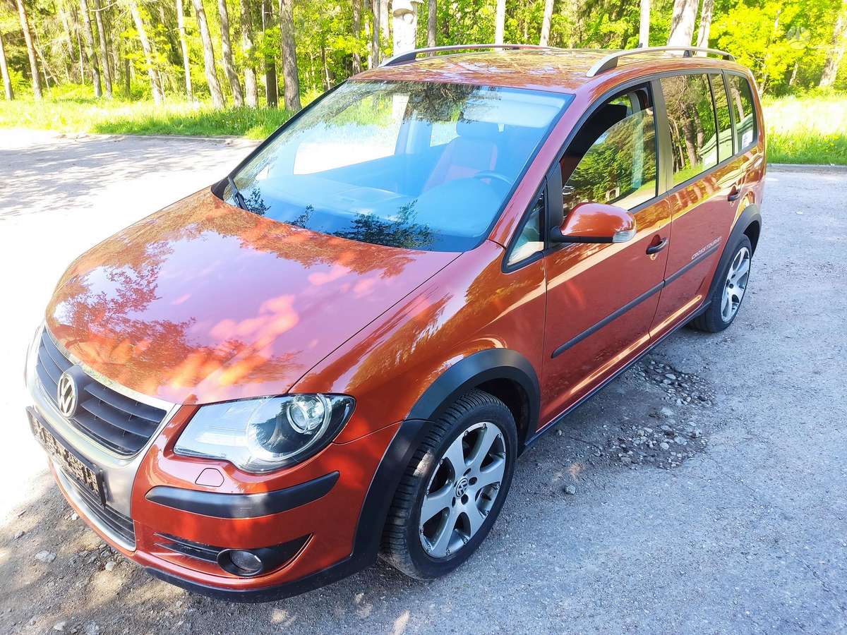 Volkswagen Cross Touran - 11