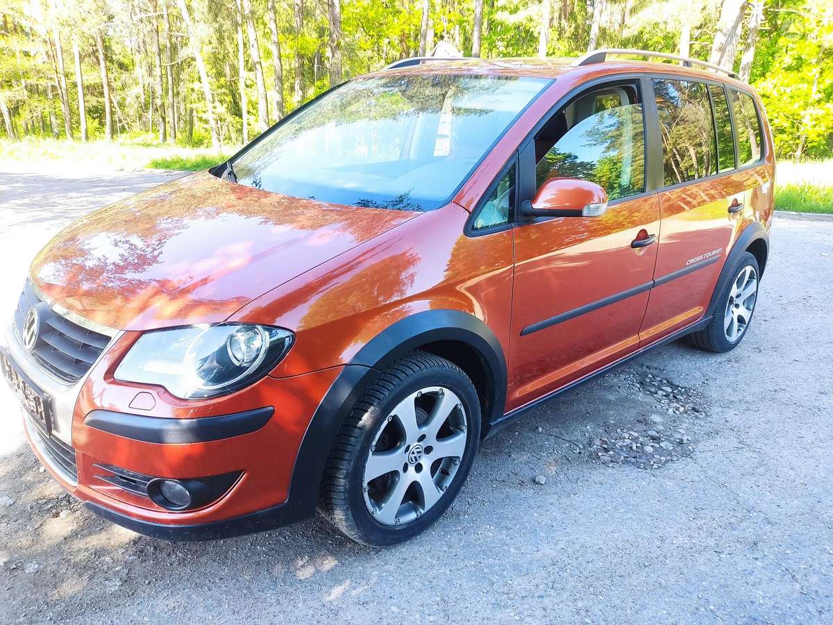 Volkswagen Cross Touran - 8