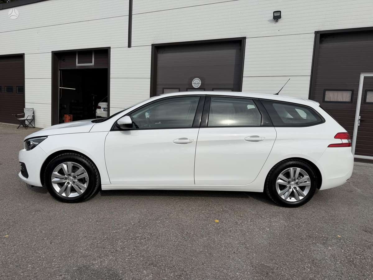Peugeot 308, 1.2 l., Универсал