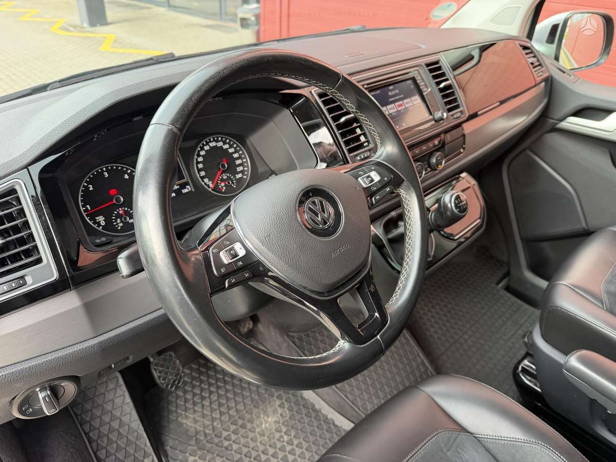 Volkswagen Multivan - 7