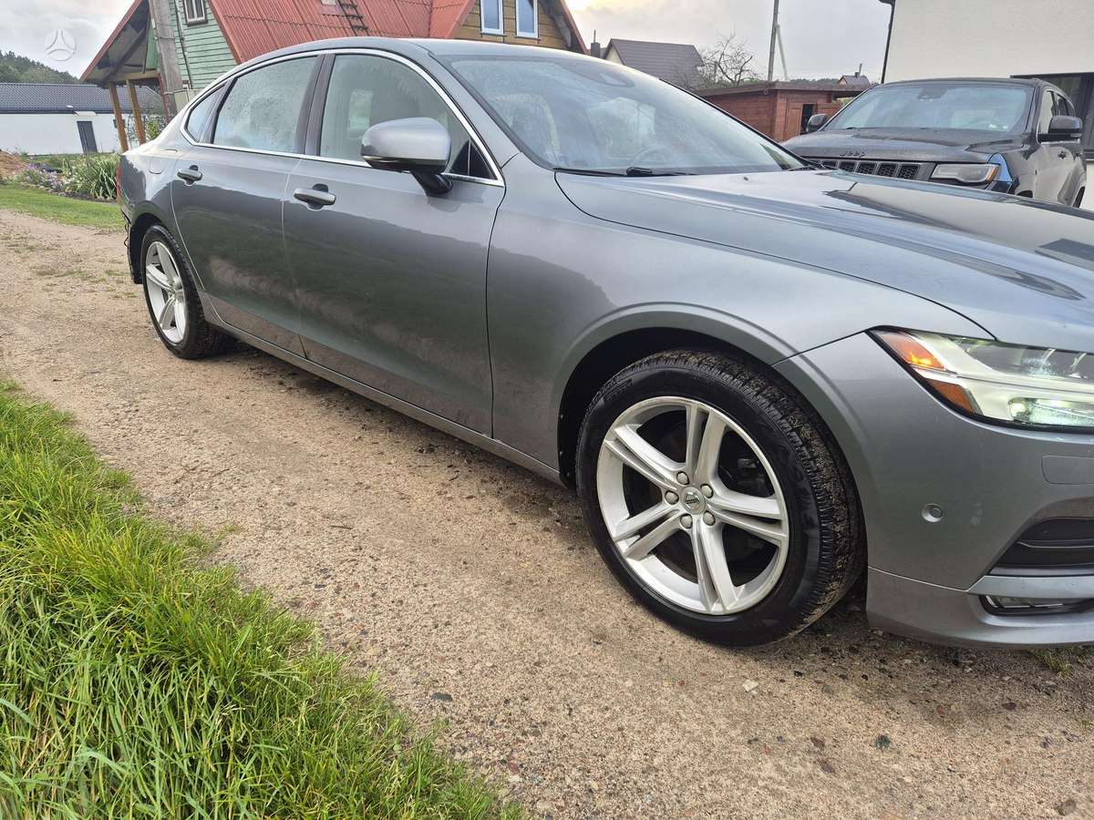 Volvo S90 - 4