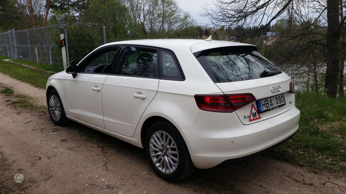 Audi A3, 1.6 l., Хэтчбек